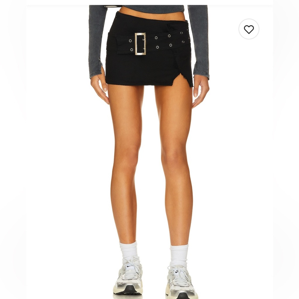 Cadha Belted Mini Skirt in Black Superdown size large mini skirt y2k style flaw